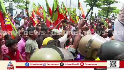 സ്വജന പക്ഷപാതവും അഴിമതിയും ആരോപിച്ച്  കോഴിക്കോട് കോർപറേഷനിലേക്ക് ബിജെപി മാർച്ച്