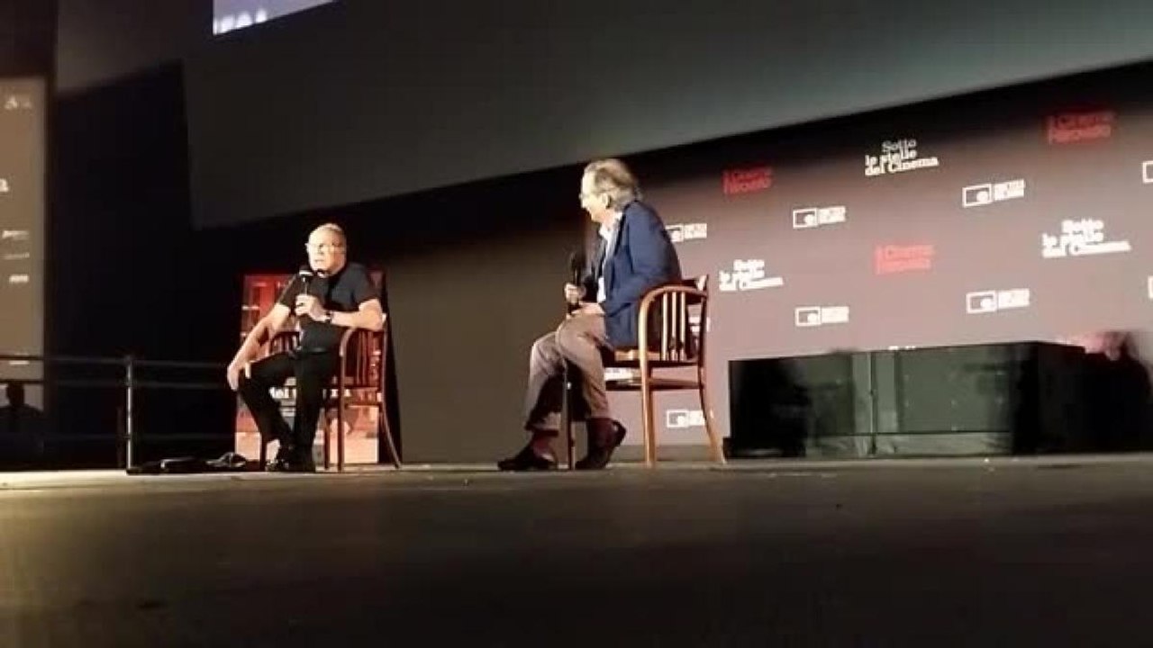 Carlo Verdone: «La notte prima di "Un sacco bello" e la passeggiata con Leone. L'incontro con Morricone e quando Dalla si arrabbiò per "Borotalco"»