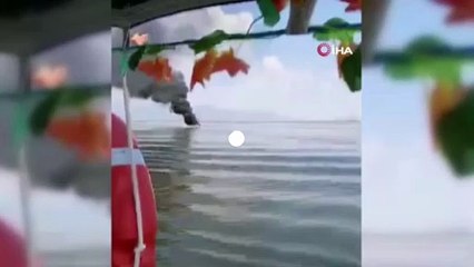 Işıklı Gölü’nde tur teknesi yandı: 4 kişi yaralandı