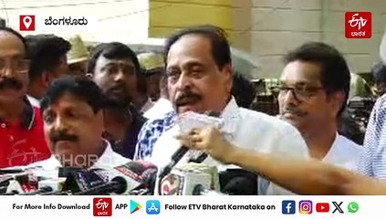 ಬಿ.ಸರೋಜಾದೇವಿ ಅಂತಿಮ ದರ್ಶನ ಪಡೆದ ಫಿಲ್ಮ್ ಚೇಂಬರ್ ಅಧ್ಯಕ್ಷ ನರಸಿಂಹಲು, ಮಾಜಿ ಶಾಸಕ ಸೀತಾರಾಮ್, ನಟಿ ತಾರಾ