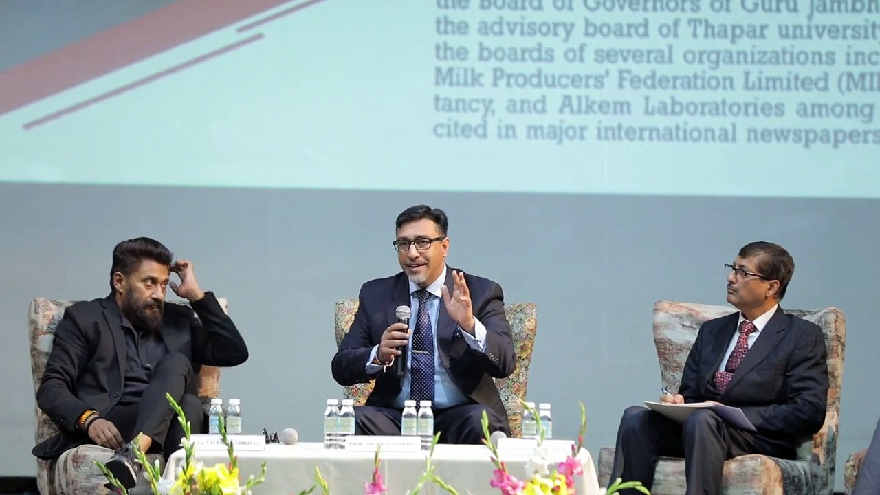 IIM Rohtak Director Discusses Social Impact of Films with Kashmir Files Filmmaker