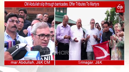 Watch | Omar Abdullah Climbs Walls, Grapples With Police To Reach Martyrs' Graveyard
