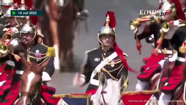 Momen Kuda Jatuh dan Kabur dari Barisan saat Parade Militer Bastille Day 2025 Prancis
