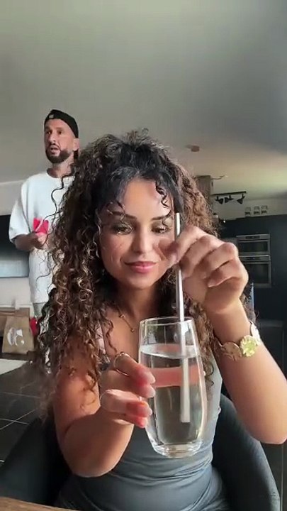 😂