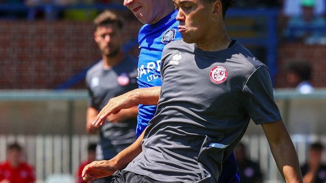 Gallery: Metropolitan Police 0 Woking 2