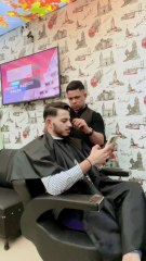 Como Borrar la Linea de la cero en el degradado-fade y cortar con TIJERA arriba y hacer peinado