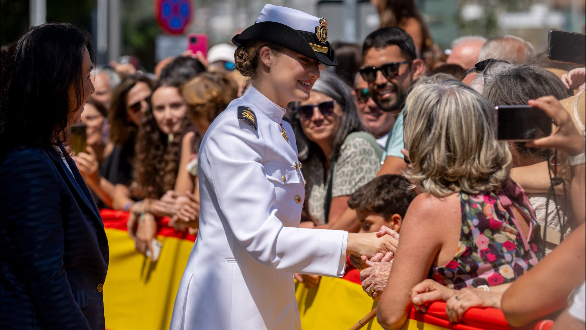 La Princesa Leonor agradece a Galicia su acogida y recibe la Medalla de Oro