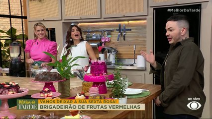 Brigadeirão de frutas vermelhas da chef Ana Piku | Melhor da Tarde