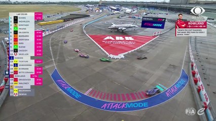 Rowland bate e se irrita com Felipe Drugovich no E-Prix de Berlim da Fórmula E
