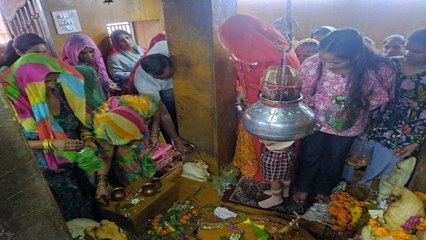Watch Video: पो फटते ही मंदिरों में उमड़ी भीड़, हर-हर महादेव के जयकारों से गूंजा जैसाण