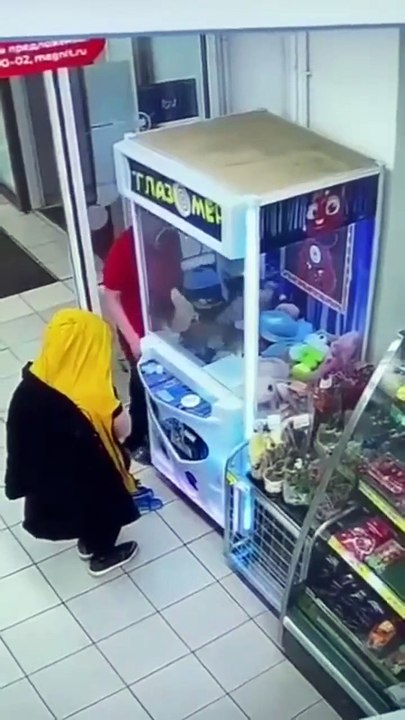 Utiliser un enfant pour gagner à chaque fois au jeu des pinces