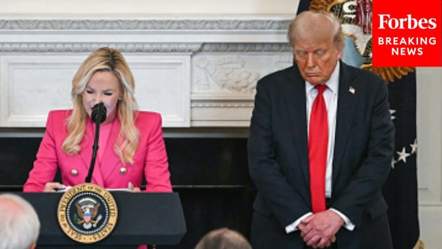 President Trump Joins Pastor Paula White In Prayer At White House Faith Event