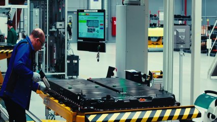 Einblick in die Mercedes-Benz CLA-Batterie Produktion bei Accumotive in Kamenz