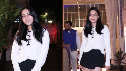 Reem Shaikh's Cutie-Hottie Avatar For Her Dinner Date! Snapped With Her Girl Gang!