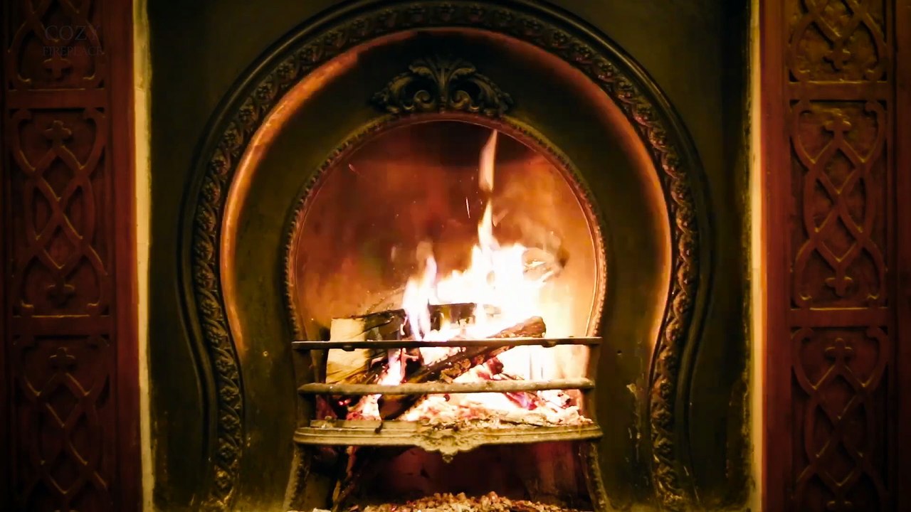 Old Classic Fireplace with Crackling Fire Sounds | Relaxing Ambience for Stress Relief