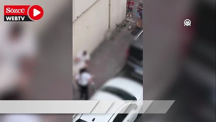 İstanbul'da bir kişinin dini nikahlı eşini darbetmesi kamerada