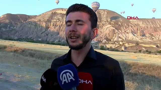 Sıcak hava balonları Türk bayrağı ve şehit Ömer Halisdemir posteri ile havalandı