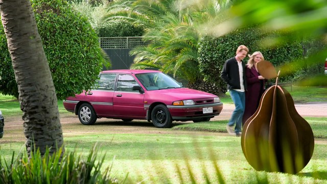 Neighbours deutsche UT - 8933 (07.11)