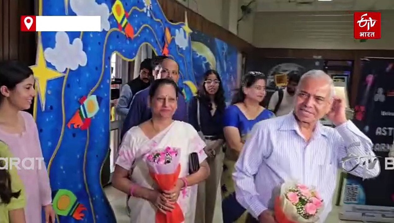 कैप्टन शुभांशु शुक्ला धरती पर लौटे; देखें लाइव VIDEO, लखनऊ के सिटी मोंटेसरी स्कूल पहुंचा परिवार, पिता बोले-यह गर्व का क्षण