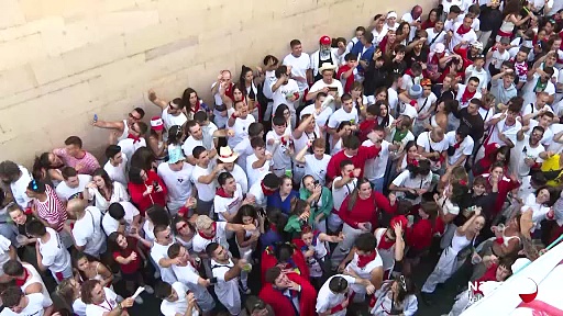El Encierro de la Villavesa pone el broche a los Sanfermines