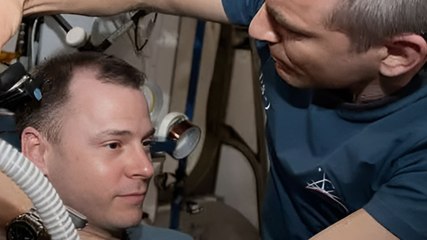 Space में shave कैसे करते हैं Astronaut? जानिए राज़