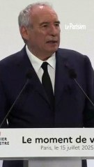 « Un fonctionnaire sur trois partant à la retraite non remplacé », annonce Bayrou