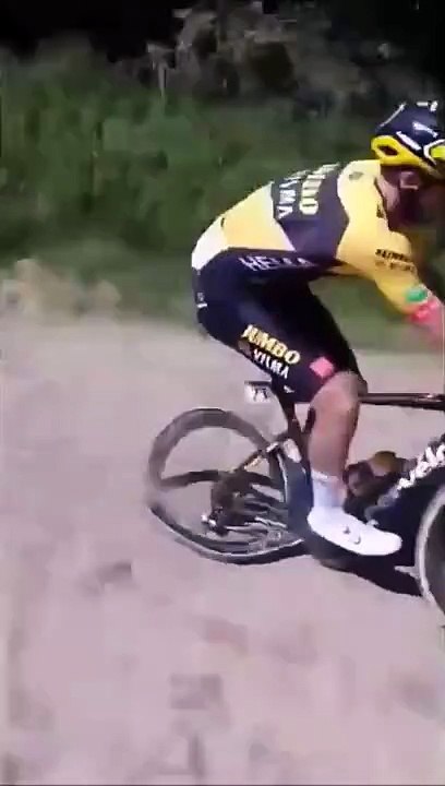 Petit problème de roue de vélo... ça roule quand même