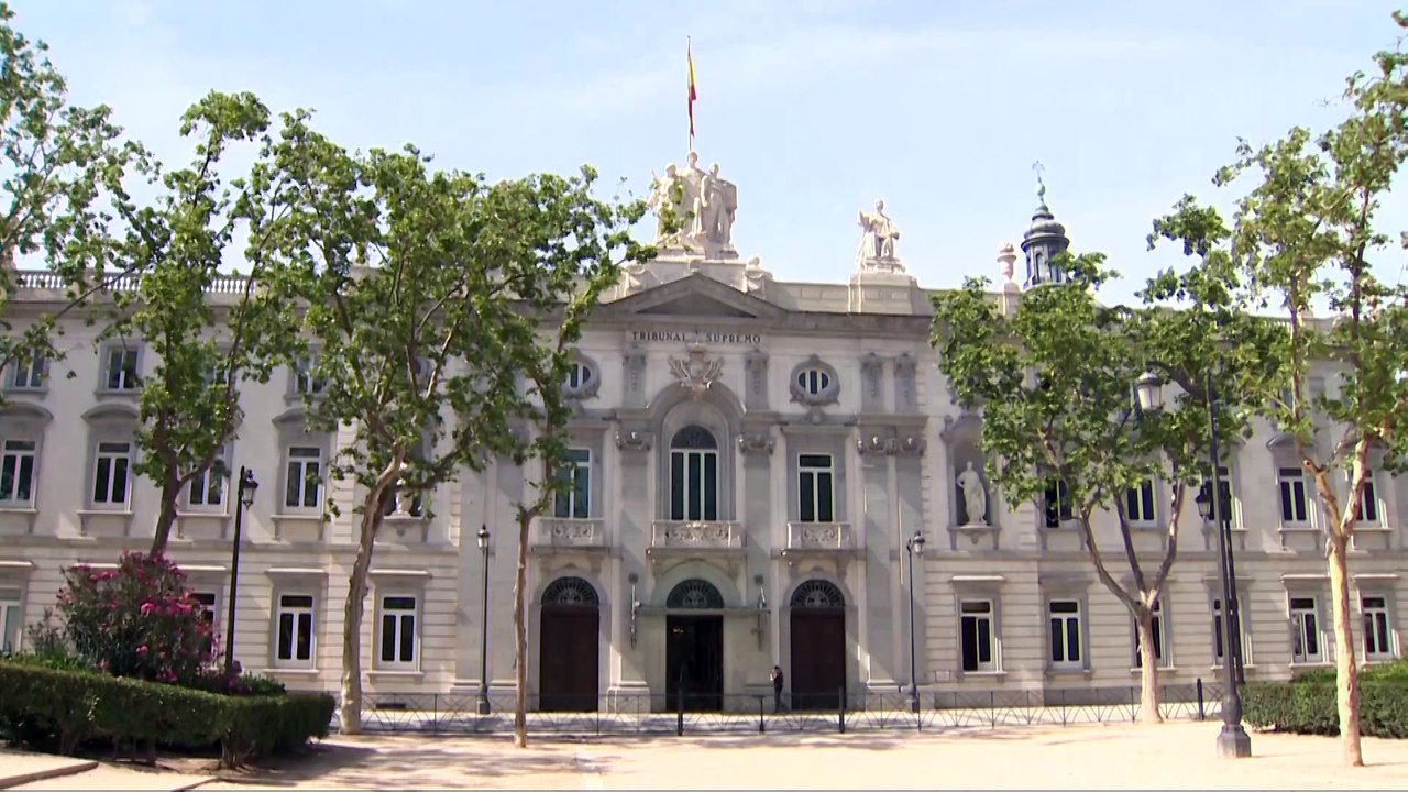 El Supremo descarta investigar a Bolaños por el 'caso Begoña Gómez' por "ausencia de indicios"