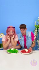 Elle a mis des yeux en marmelade à la place des œufs et il ne l'a pas remarqué 🤣🤣🤣