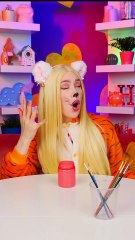 Papa a fabriqué des peintures comestibles pour sa fille afin qu'elle puisse les manger en toute