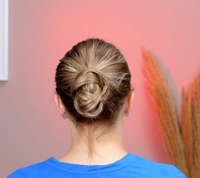 Des ASTUCES de coiffure faciles et rapides pour les JOURS chargés !