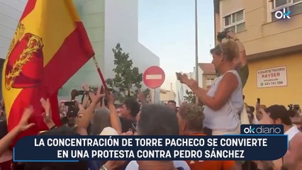 La concentración de Torre Pacheco se convierte en una protesta contra Pedro Sánchez