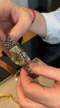 Une montre Rolex Oysterdate automatique avec un blason militaire saoudien #rolex #oysterdate #oysterdateprecision #rolexforsale #montres #horlogerie @romainreawatches