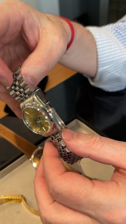 Une montre Rolex Oysterdate automatique avec un blason militaire saoudien #rolex #oysterdate #oysterdateprecision #rolexforsale #montres #horlogerie @romainreawatches