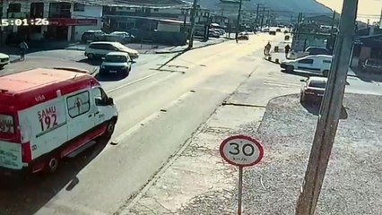 Urgente: Acidente com Ambulância do Samu em Joinville 🚑