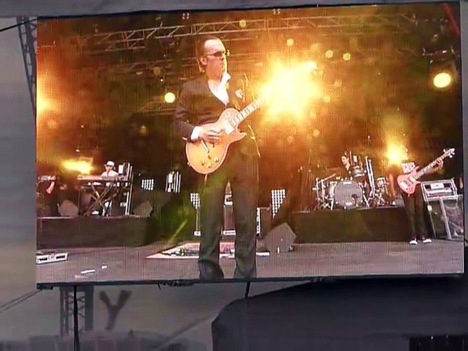 Joe Bonamassa - Guitar solo end - Anyone know the title ?
