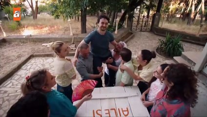 مسلسل السعادة العائلية الحلقة 5 مترجمة - ( الجزء 2 )