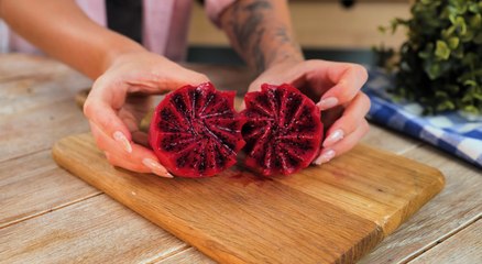 Maîtrisez l'art des coupes parfaites : astuces simples pour éplucher et hacher comme un pro 🥒