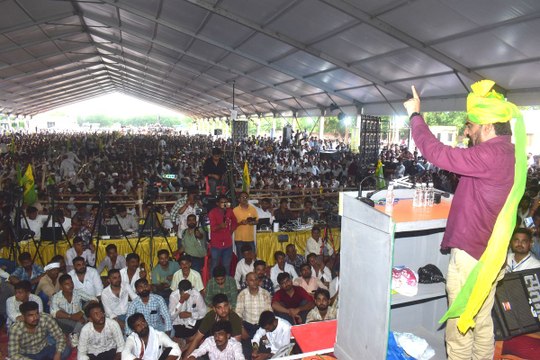 आरएलपी की जन आक्रोश रैली, रात को दो बजे कलक्टर पहुुंचे धरना स्थल, मांगों पर जताई सहमति