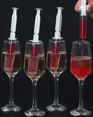 The perfect way to serve food for your Halloween party! 🕷️