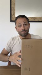 🎥 Unboxing Time ! 🚀Aujourd’hui, unboxing du XGIMI Elfin Flip, le projecteur compact qui promet de transformer ton salon en véritable salle de cinéma ! 🎬✨
