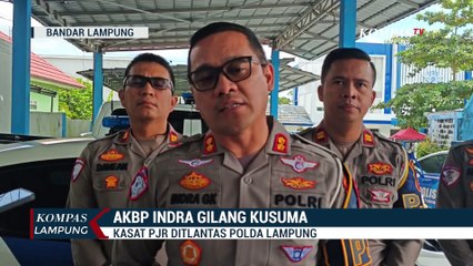 Viral Pria Joget Aura Farming di Atas Mobil Jalur Tol