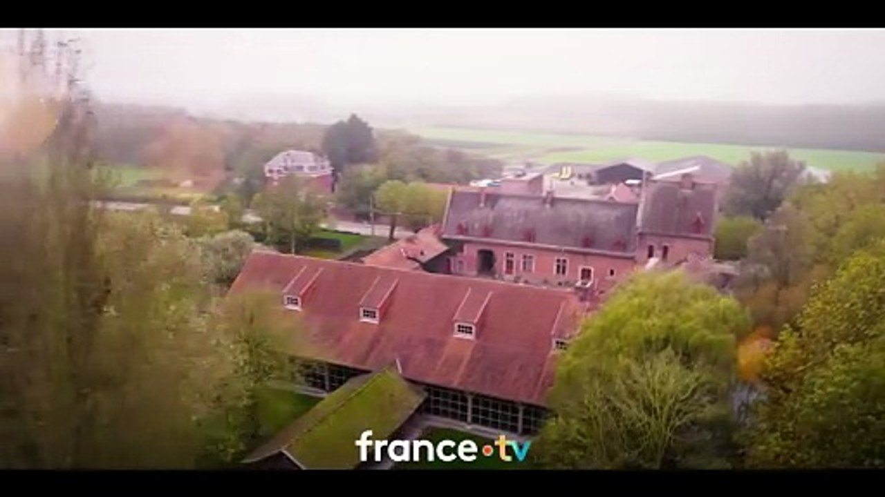 Dans de beaux draps (bande-annonce)