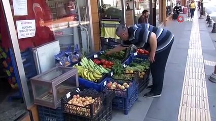 Sivas'ta dilencinin kazancını öğrenen esnafın morali bozuldu!