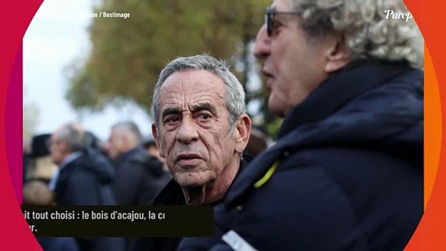 Bien avant son départ, Thierry Ardisson avait déjà tout prévu : l’acajou de la boîte, la couleur du capiton...