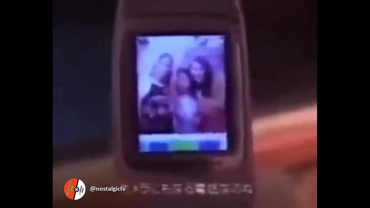 Shakira Saw Her First Camera Phone in Japan