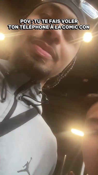 POV : TU TE FAIS VOLER TON TÉLÉPHONE À LA COMIC CON