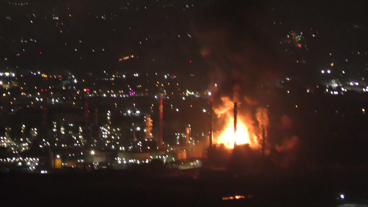 Israel: Rare footage captures the dramatic moment ballistic Iranian missiles struck the Bazan oil refinery, triggering a devastating explosion that claimed three lives, ignited a massive fire, and rendered the facility inoperable