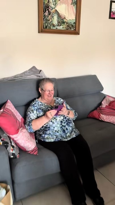 Ingrédients : raviolis Lustucru 🥟, eau , beurre demi-sel 🧈, sel 🧂.Prépa : faites bouillir de l’eau salée, plongez les raviolis, remuez doucement. Égouttez, faites fondre du beurre, remettez les raviolis et mélangez. Et voilà « plat » prêt,merci mamie…👀