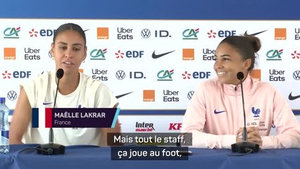 Bleues - Lakrar juge le niveau balle au pied de Bonadei et son staff : “Ils ont tous des restes !”